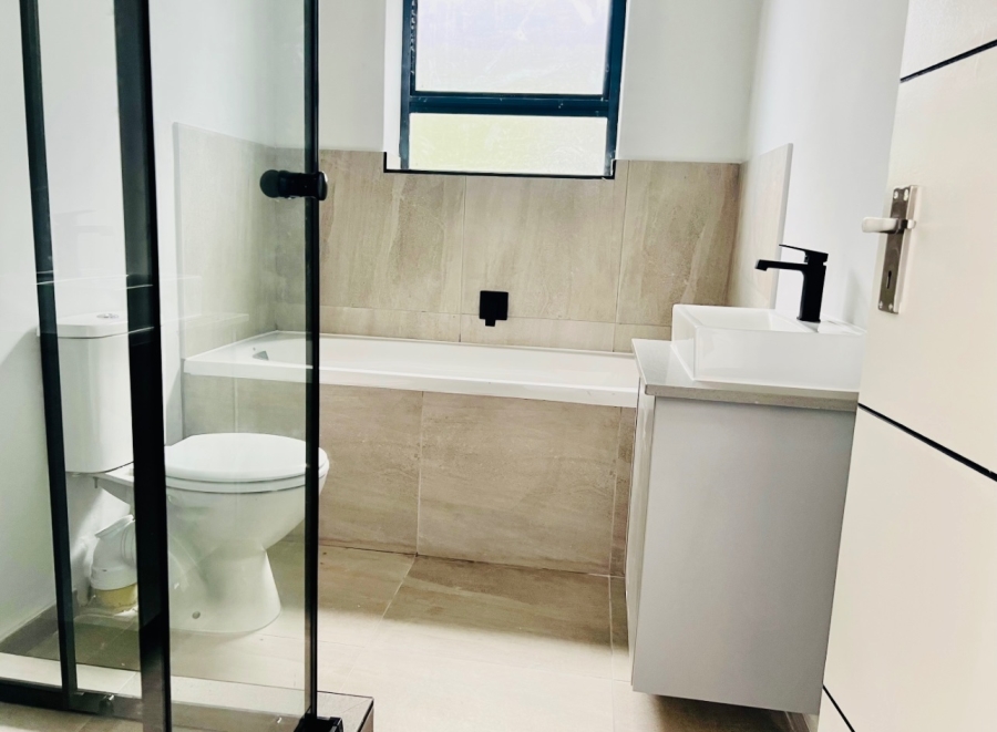 1 Bedroom Property for Sale in Table View Western Cape